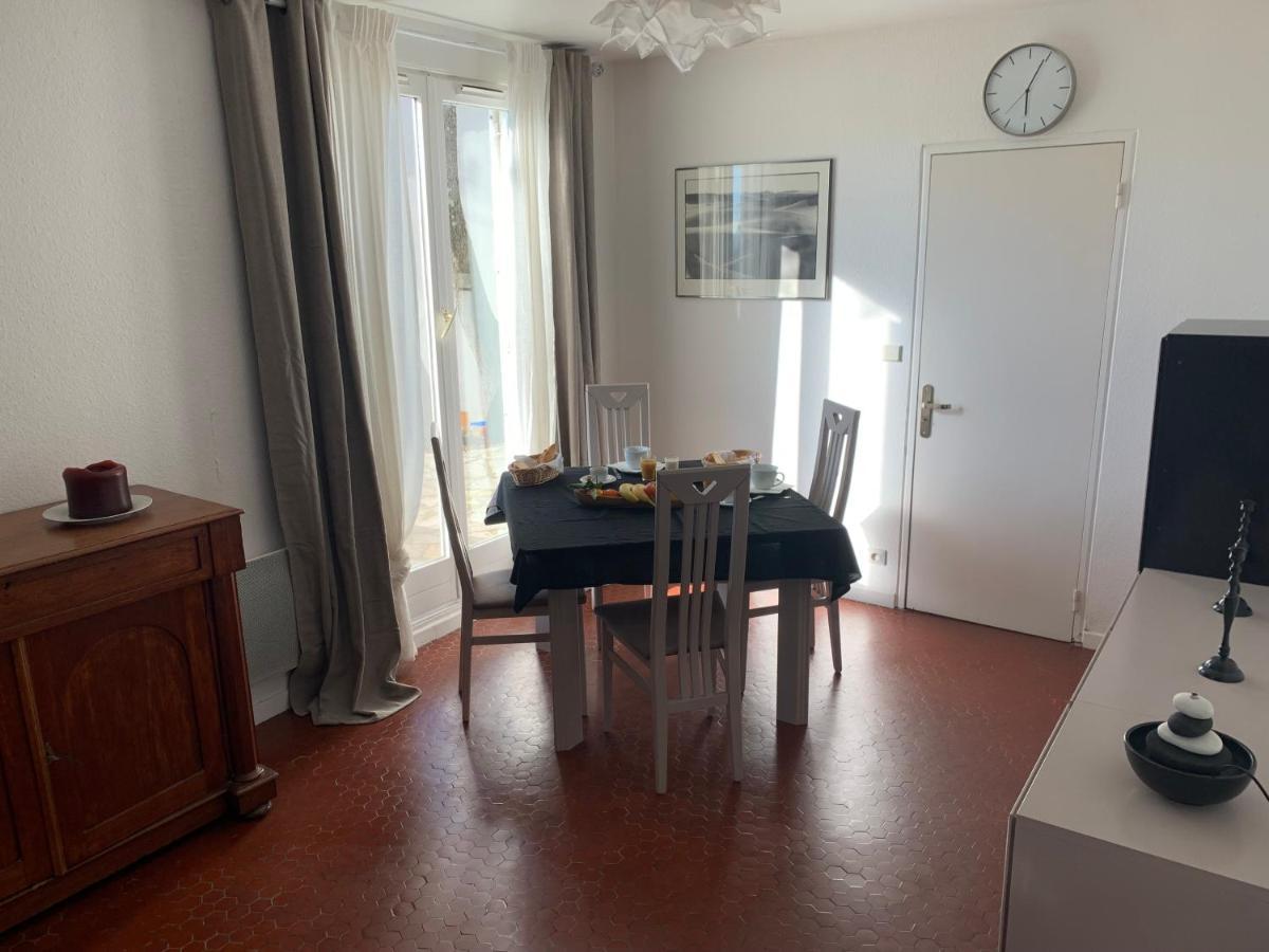Les Terrasses Des Gardies Bed & Breakfast Pignan Екстериор снимка