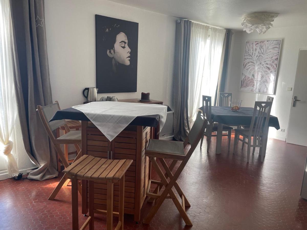 Les Terrasses Des Gardies Bed & Breakfast Pignan Екстериор снимка