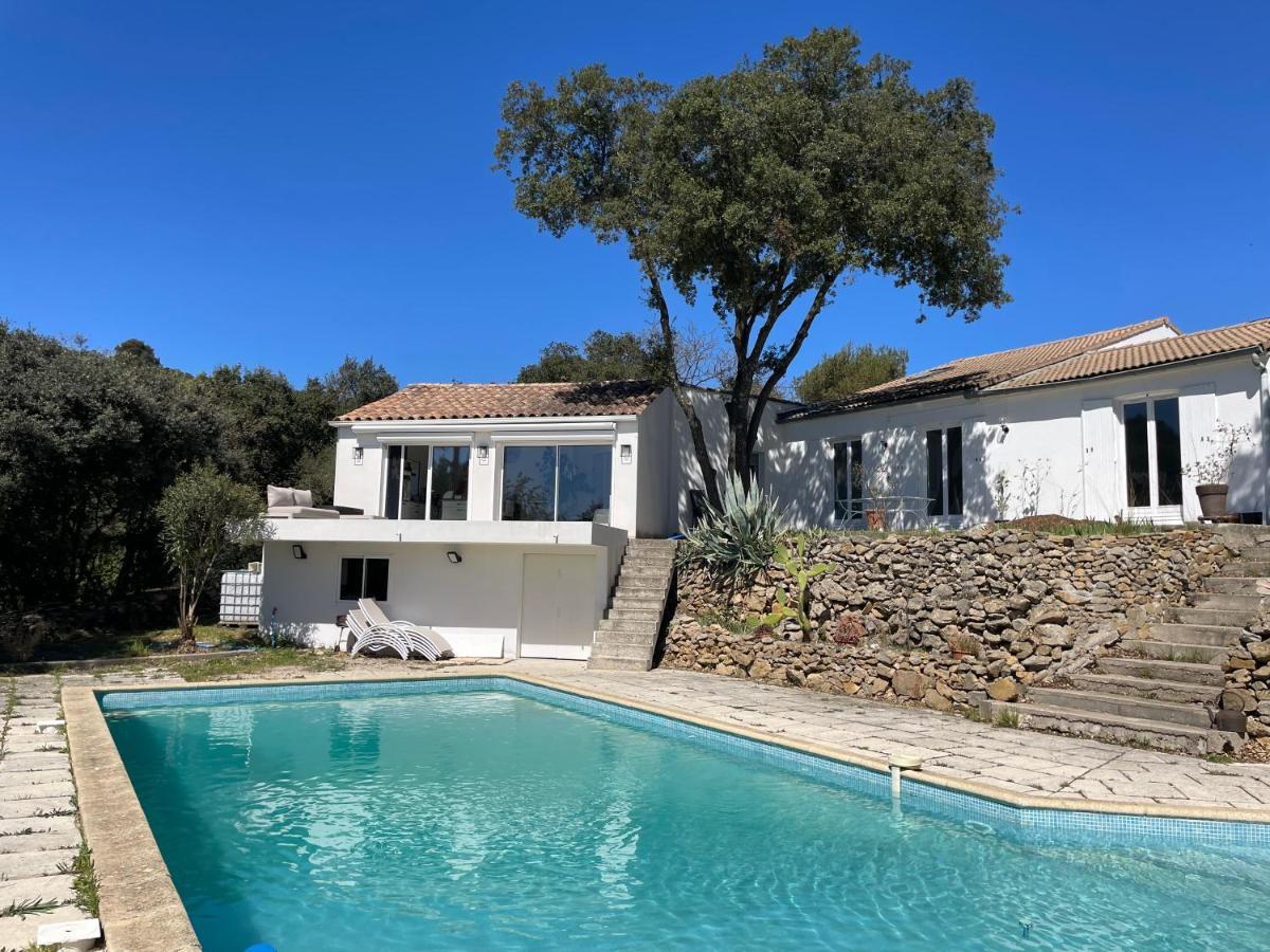 Les Terrasses Des Gardies Bed & Breakfast Pignan Екстериор снимка